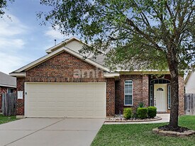 31702 Regal Park Ct in Conroe, TX - Building Photo