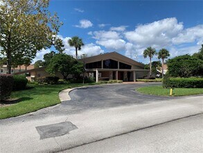 2936 S Semoran Blvd in Orlando, FL - Building Photo - Building Photo