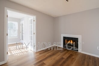 8117 Tremaine Ct in Charlotte, NC - Foto de edificio - Building Photo