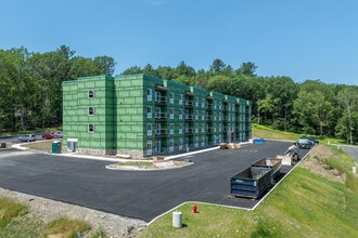 The Pinnacle at Swiftwater in Swiftwater, PA - Foto de edificio - Primary Photo