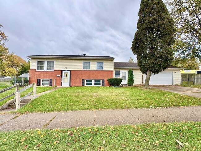 property at 2306 Elwood Ave