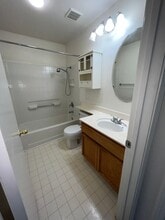 7008 Springridge Way in Elk Grove, CA - Building Photo - Building Photo