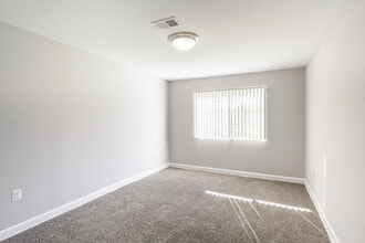 Oxon Hill Village in Oxon Hill, MD - Building Photo - Building Photo