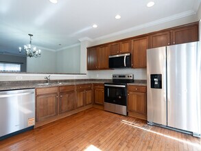 14136 Winford Ln in Charlotte, NC - Foto de edificio - Building Photo