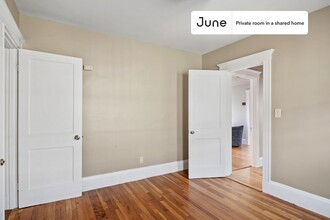 Private bedroom in 6 bed/2 bath Home in Boston, MA - Building Photo - Building Photo