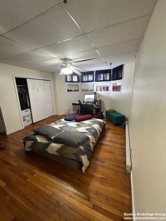 857 Beacon St, Unit B2 in Boston, MA - Building Photo