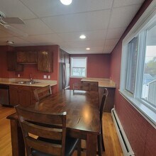 459 Medford St-Unit -1 in Malden, MA - Foto de edificio - Building Photo