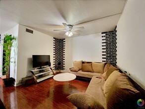 4611 W North B St, Unit 121 in Tampa, FL - Building Photo - Building Photo