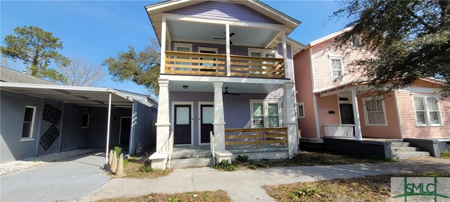 property at 1018 E Gwinnett St