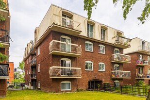 6351 Maurice-Duplessis Boul in Montréal, QC - Building Photo
