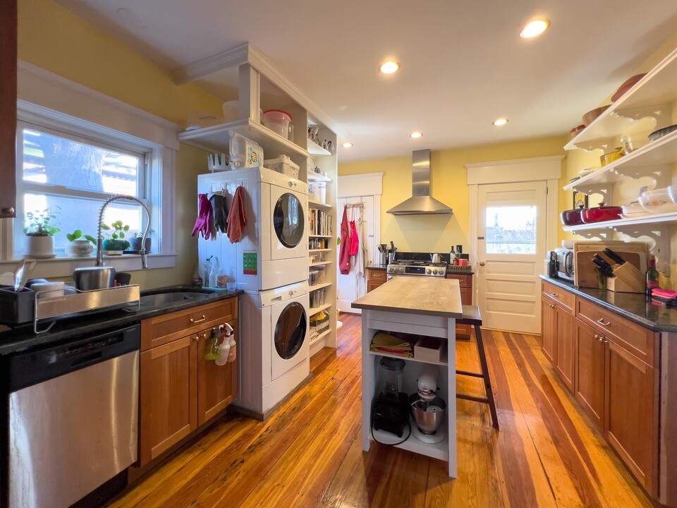25 Boynton St in Boston, MA - Building Photo