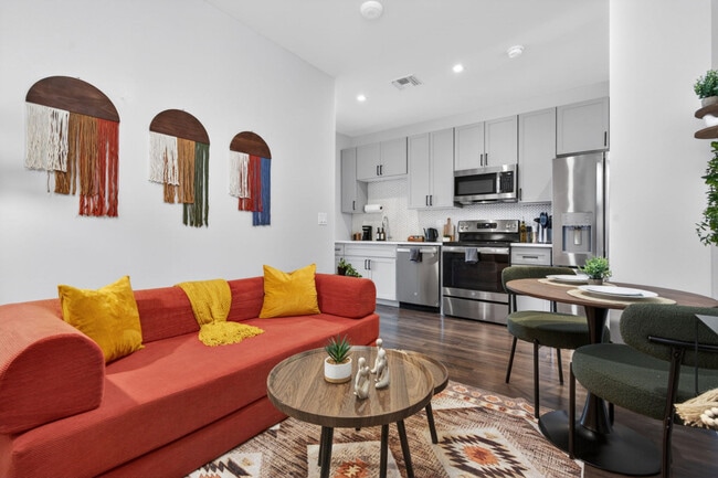 property at 4225 N 32nd Pl