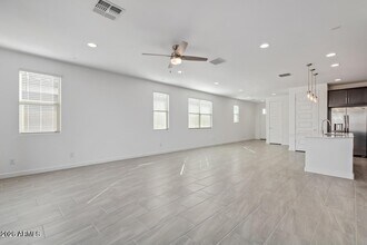 2168 W Burnside Trail in Phoenix, AZ - Building Photo - Building Photo