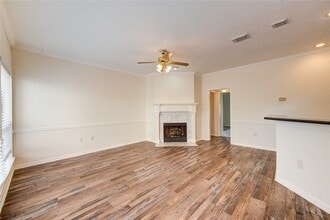 14823 Atterbury Dr in Sugar Land, TX - Building Photo - Building Photo