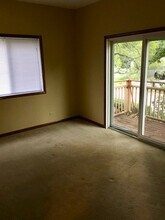 19239 W Fairview Dr in Mundelein, IL - Building Photo - Building Photo