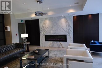 38-3138 Lee Centre Dr in Toronto, ON - Building Photo - Building Photo