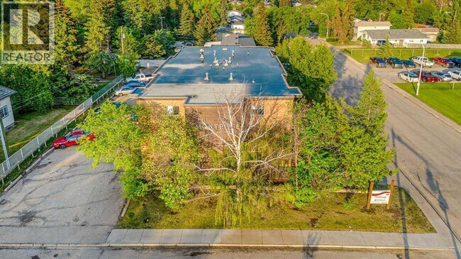 9932-9105 105 Ave in Grande Prairie, AB - Building Photo - Building Photo