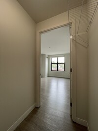 225 Centre St, Unit 704 in Boston, MA - Building Photo - Building Photo