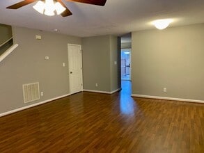 107 Climbing Ivy Ct in Cary, NC - Building Photo - Building Photo