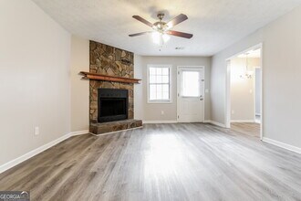 620 Wayside Dr in Lawrenceville, GA - Building Photo - Building Photo