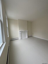 94 Dana Ave-Unit -1st FL in Albany, NY - Building Photo - Building Photo