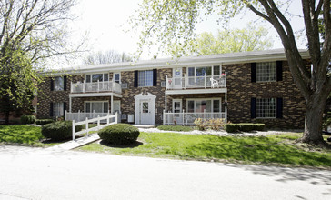 Linden Lane Apartments in Thiensville, WI - Building Photo - Building Photo