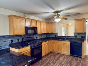 1030 Moser River Dr in Leander, TX - Building Photo - Building Photo