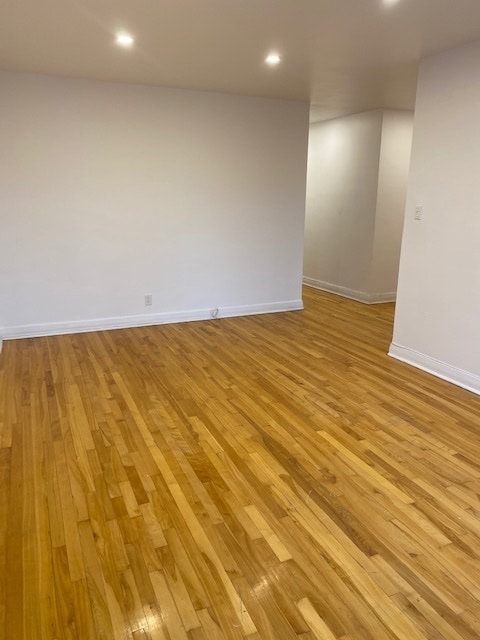 4930 Edouard Montpetit Blvd in Montréal, QC - Building Photo - Building Photo