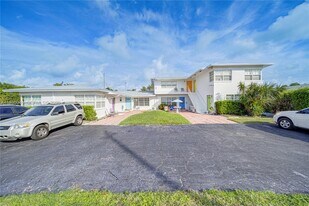2855 NE 30th St in Fort Lauderdale, FL - Building Photo