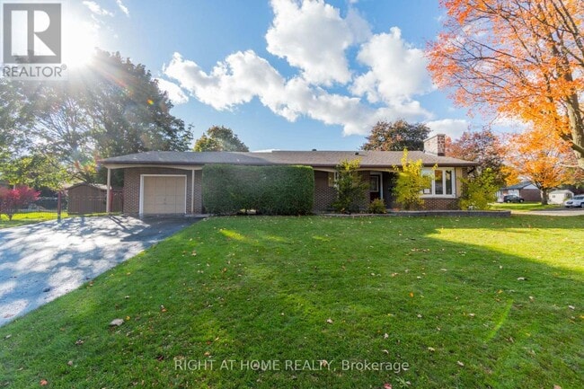 property at 899 Florell Dr