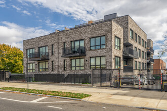 1901 10th Ave in Brooklyn, NY - Building Photo - Building Photo