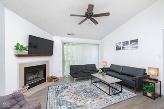 4351 Village Pkwy Cir W in Indianapolis, IN - Building Photo - Building Photo