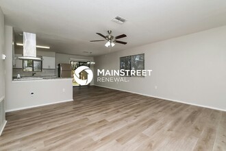 4721 Naftis Ln in Port Richey, FL - Building Photo - Building Photo