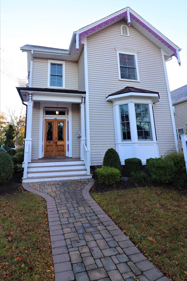 153 S Main St Apartments and Nearby Hightstown Apartments For Rent