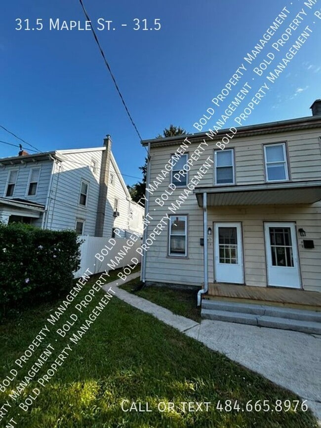 property at 31.5 Maple St