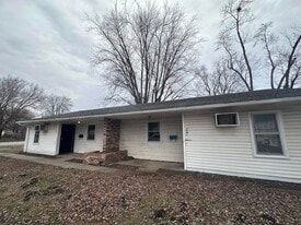 202-B California in Danville, IL - Building Photo