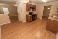 2402 Gibbs Bend Ct photo'