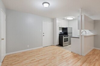 450 Alcatraz Ave in Oakland, CA - Building Photo - Building Photo