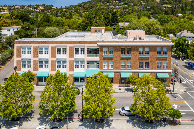 1 H St in San Rafael, CA - Building Photo - Building Photo