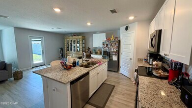 250 Boggy Crk Wy in Callaway, FL - Building Photo - Building Photo