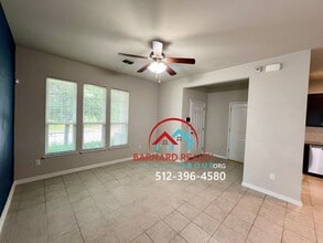 219 Friendship Oak Dr in San Marcos, TX - Building Photo - Building Photo