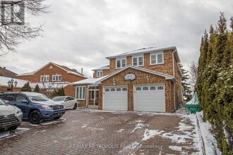 15 Havagal Crescent in Markham, ON - Building Photo - Building Photo