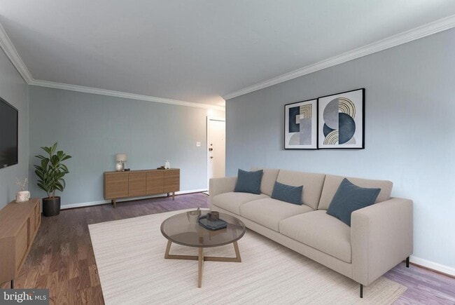 2908 Kings Chapel Rd in Falls Church, VA - Building Photo - Building Photo