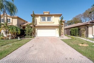 5160 NW 112th Ct in Doral, FL - Building Photo
