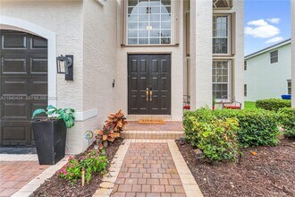 19500 SW 39th Ct in Miramar, FL - Building Photo - Building Photo