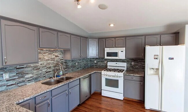 907 Di Maggio Dr in Belgrade, MT - Building Photo - Building Photo