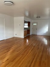 48-15 203rd St in Queens, NY - Building Photo - Building Photo