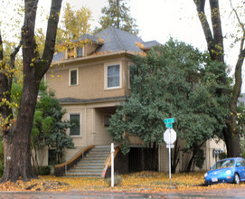 2231 I St in Sacramento, CA - Building Photo - Building Photo