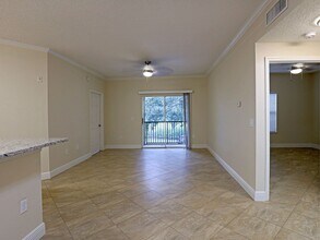 11490 Villa Grand-Unit -11490 Villa Grand #203 Fort Myers, FL 33913 in Ft. Myers, FL - Foto de edificio - Building Photo