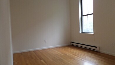 100 E Brookline St, Unit 2 in Boston, MA - Foto de edificio - Building Photo